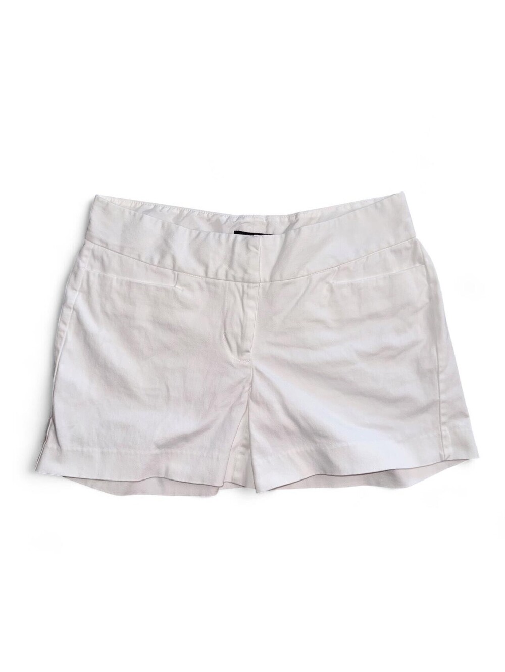 The Limited Women's White Shorts Size 6 Cotton Blend Casual